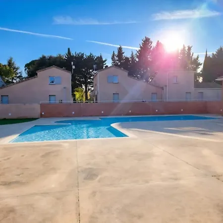 Charming House In Occitanie 펜션